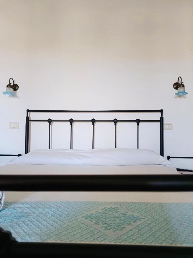 B&B Tre - Rooms & Relax オリスターノ エクステリア 写真