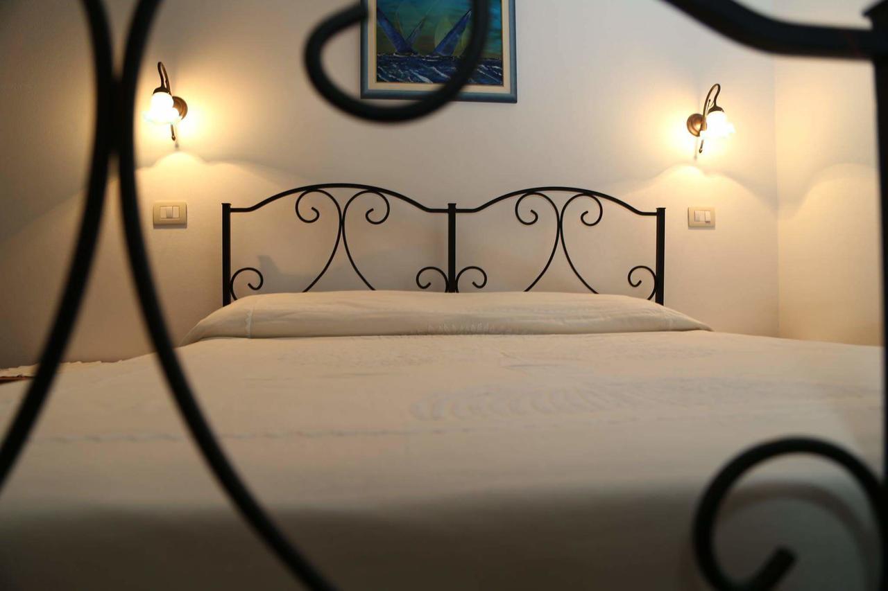 B&B Tre - Rooms & Relax オリスターノ エクステリア 写真